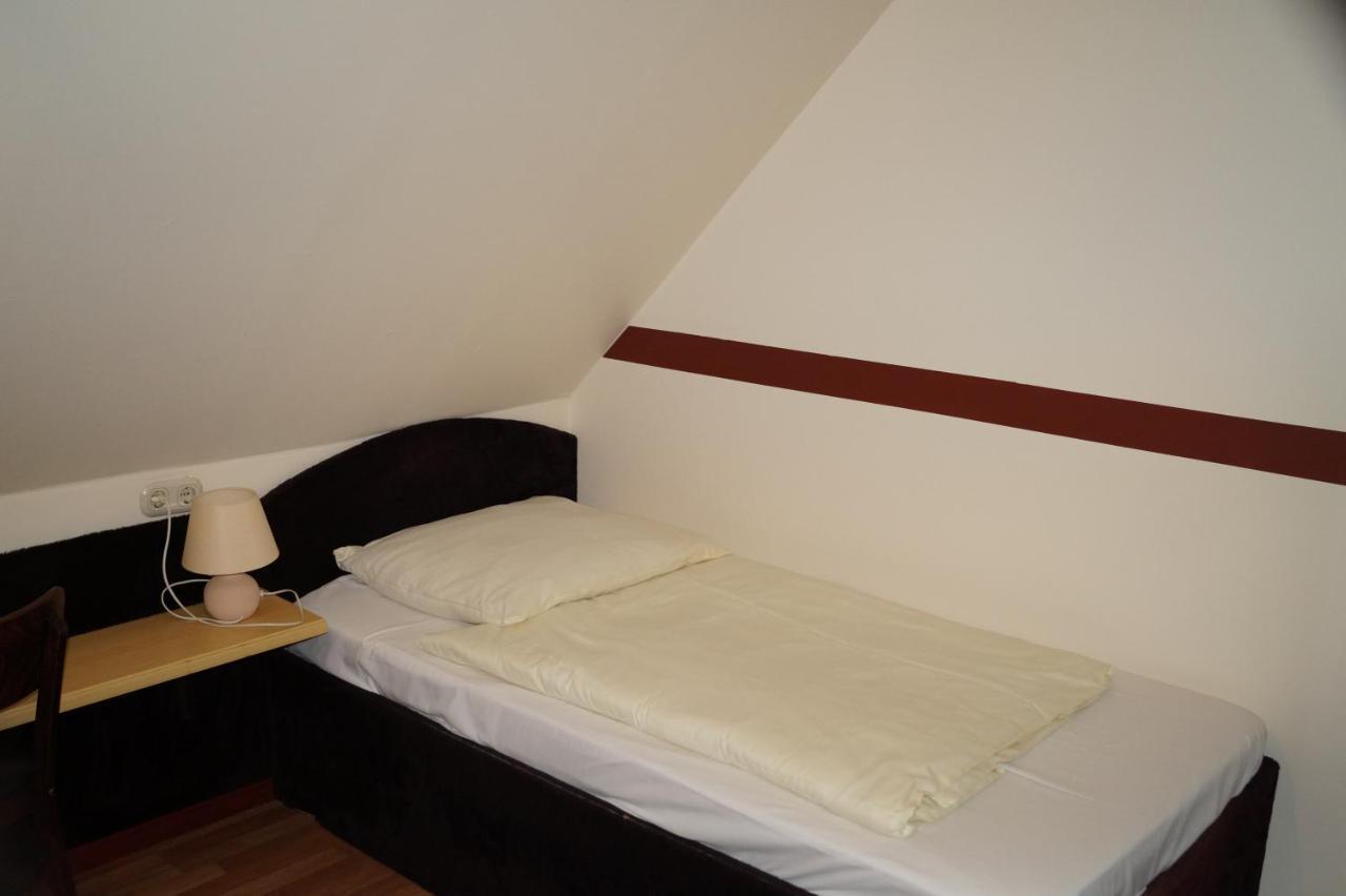 Hotel La Fontana à Langelsheim Extérieur photo